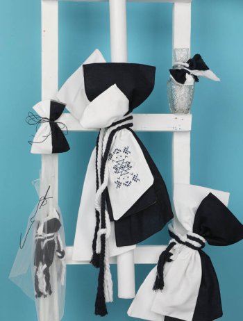 Λαμπάδα Λευκή Μπλε με Κέντημα