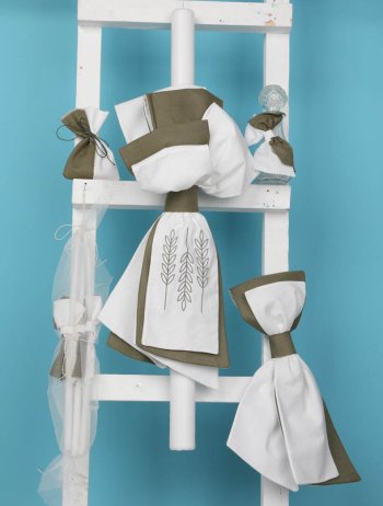 Λαμπάδα Λευκή Λαδί με Κέντημα